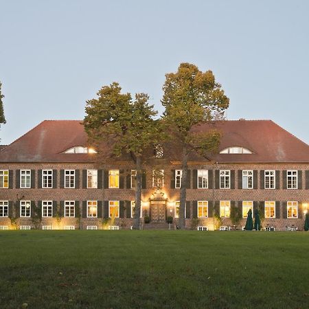 Romantik Hotel Gutshaus Ludorf Exterior foto